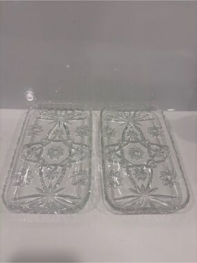 Vintage pair of pressed glass serving trays starburst pattern clear
